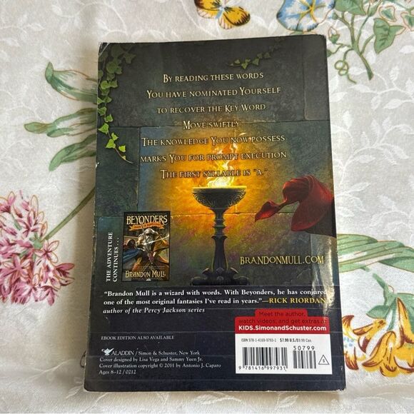 Beyonders: A World Without Heroes Book - Picture 3 of 3